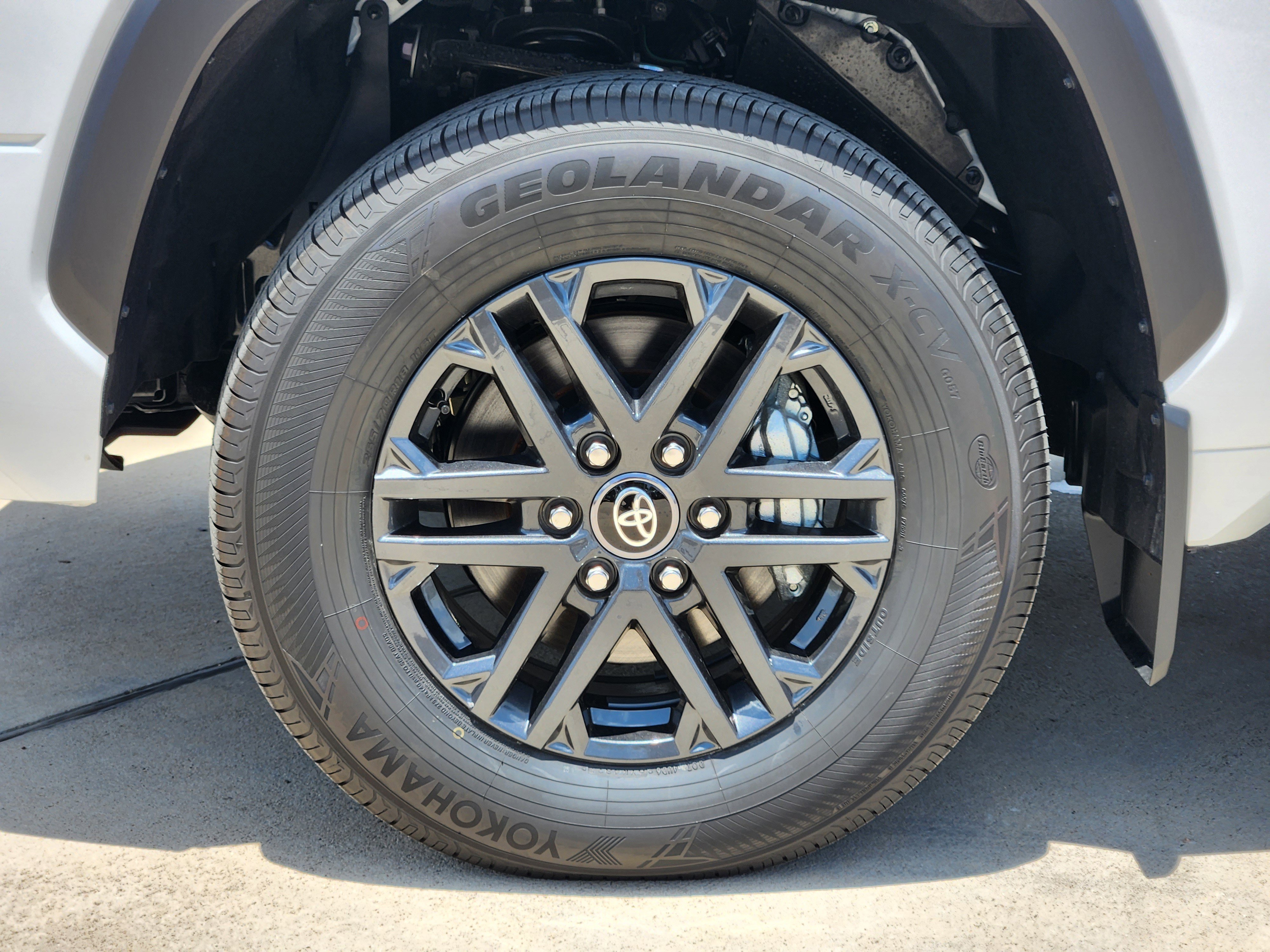 Vehicle image 7 of 26