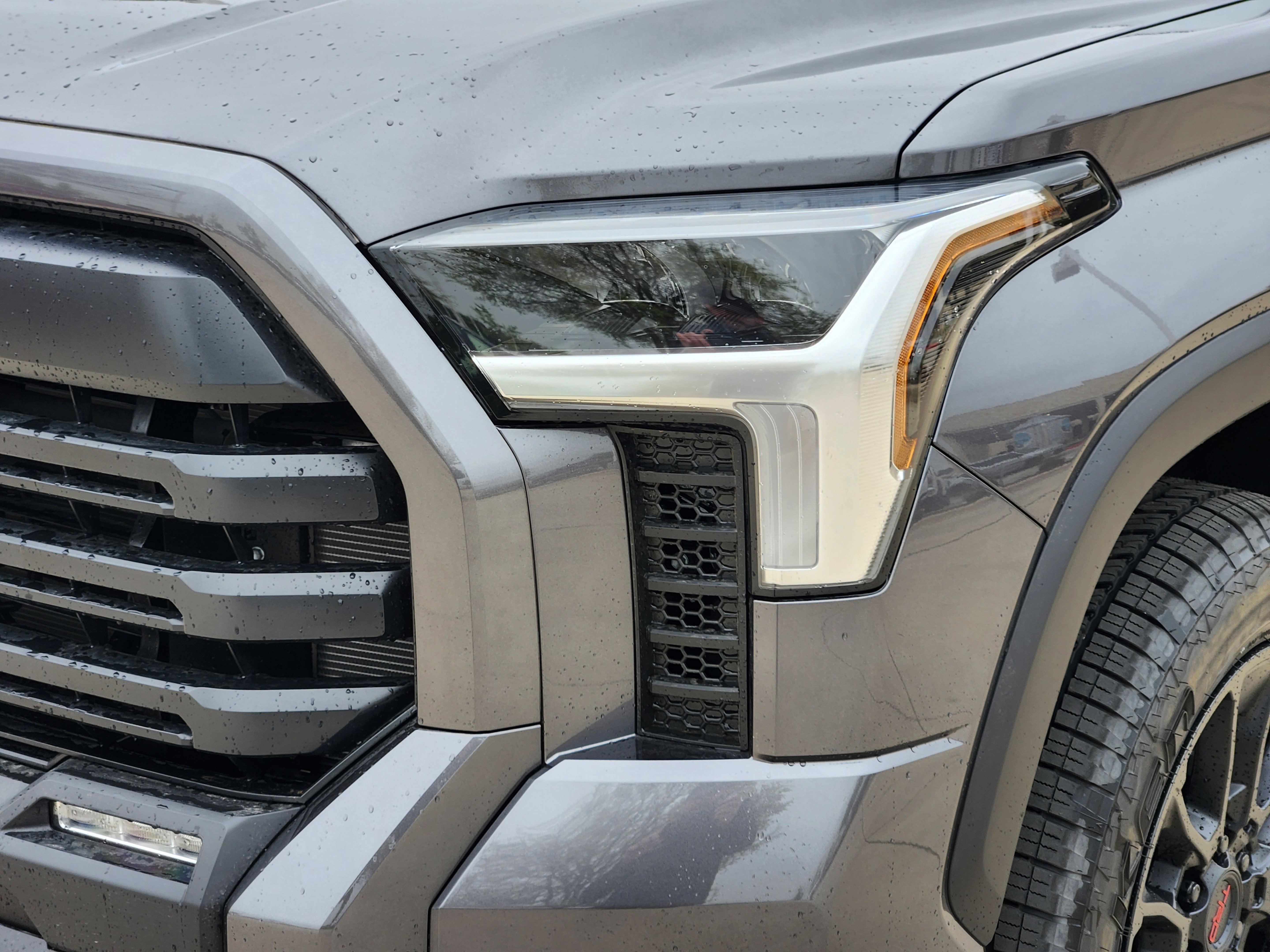 Vehicle image 6 of 23