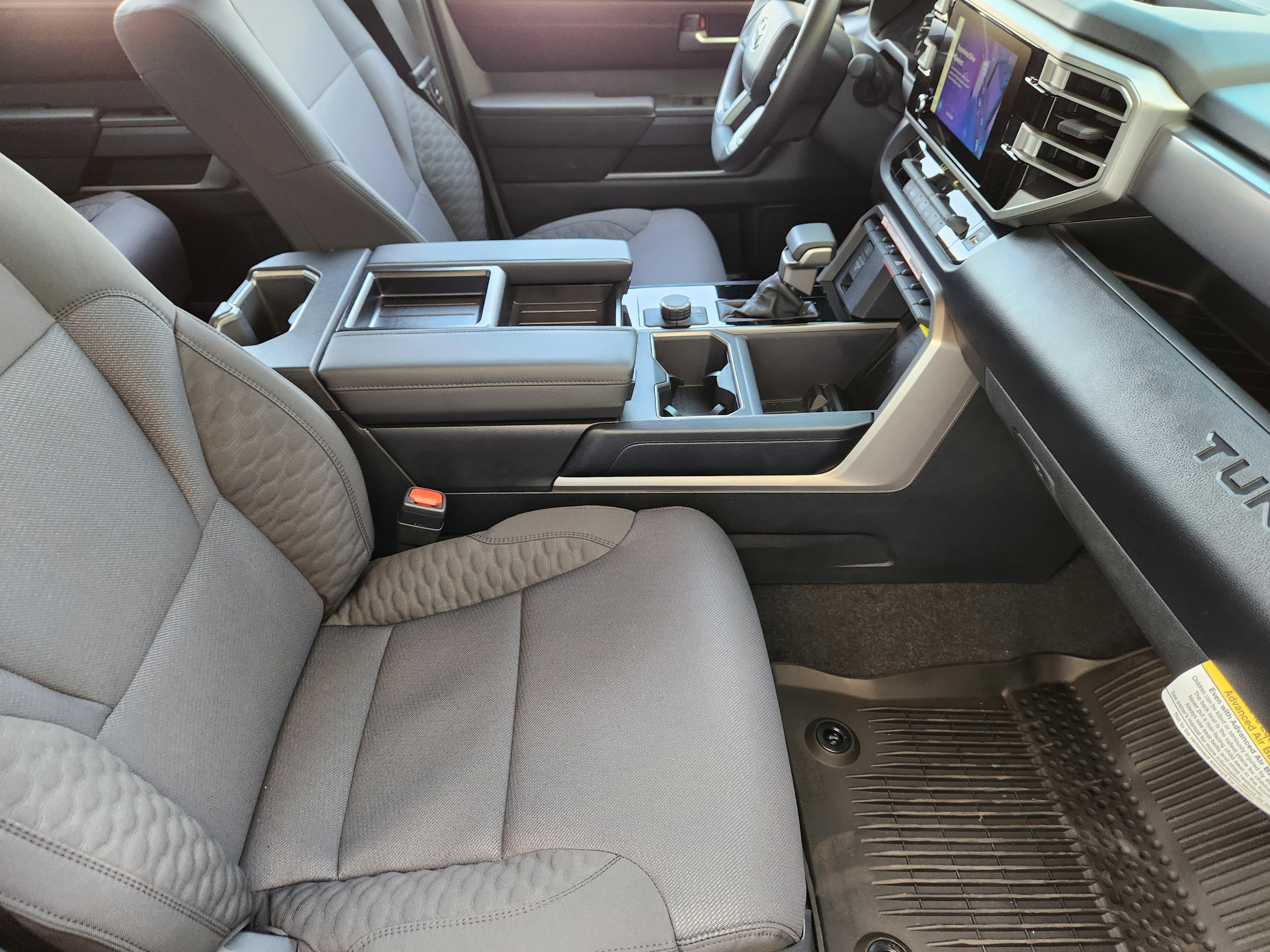 Vehicle image 11 of 23