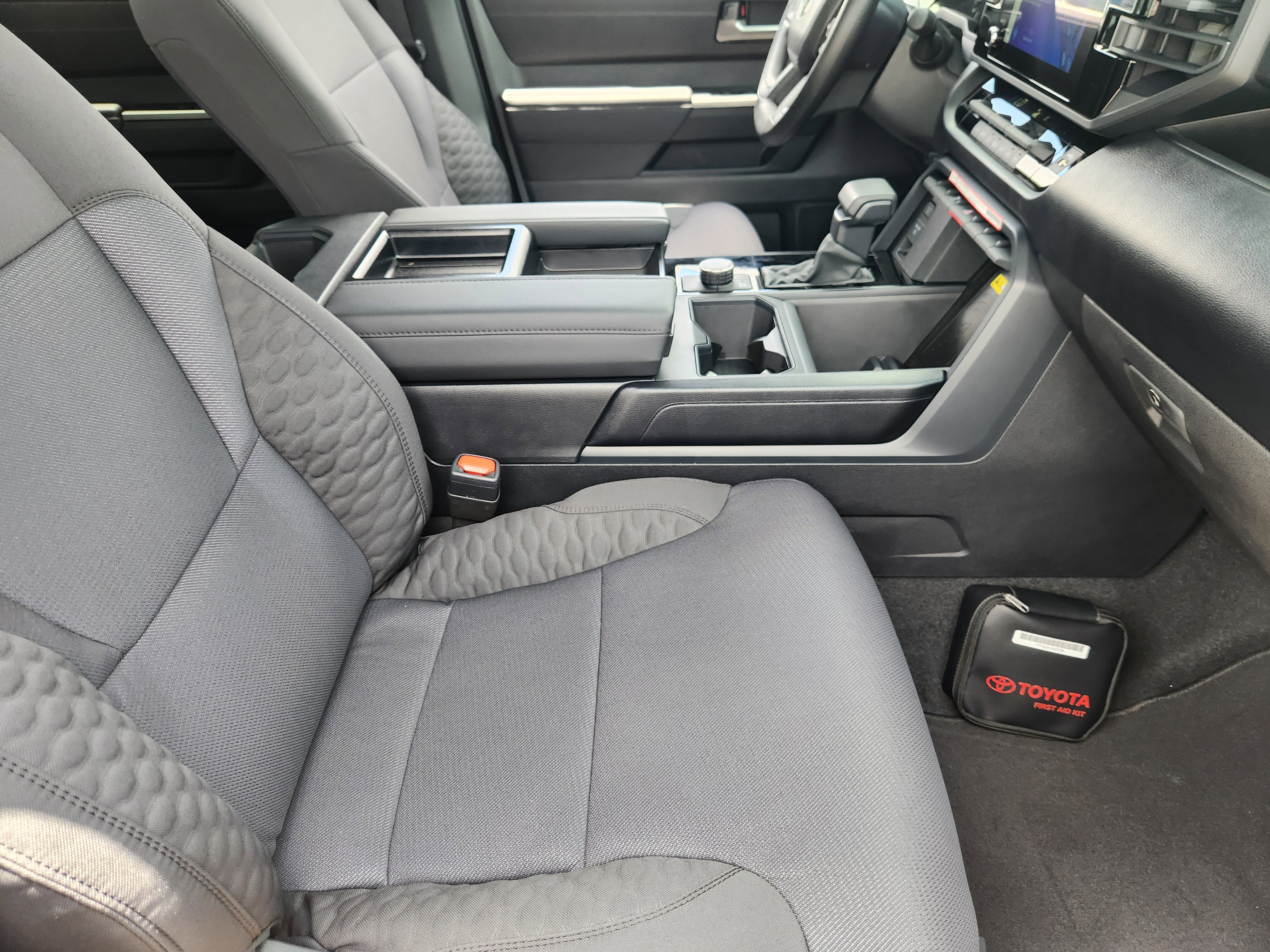 Vehicle image 10 of 26
