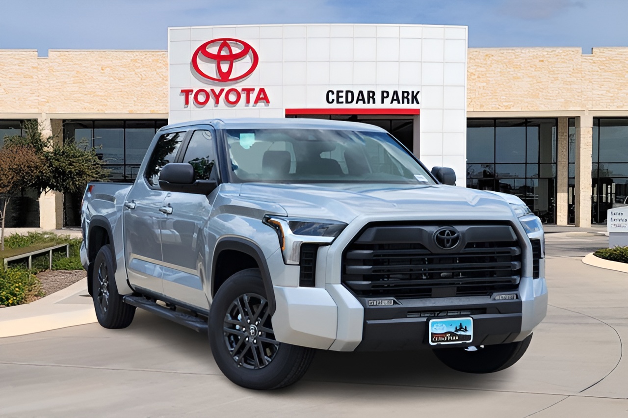 Vehicle image 24 of 26