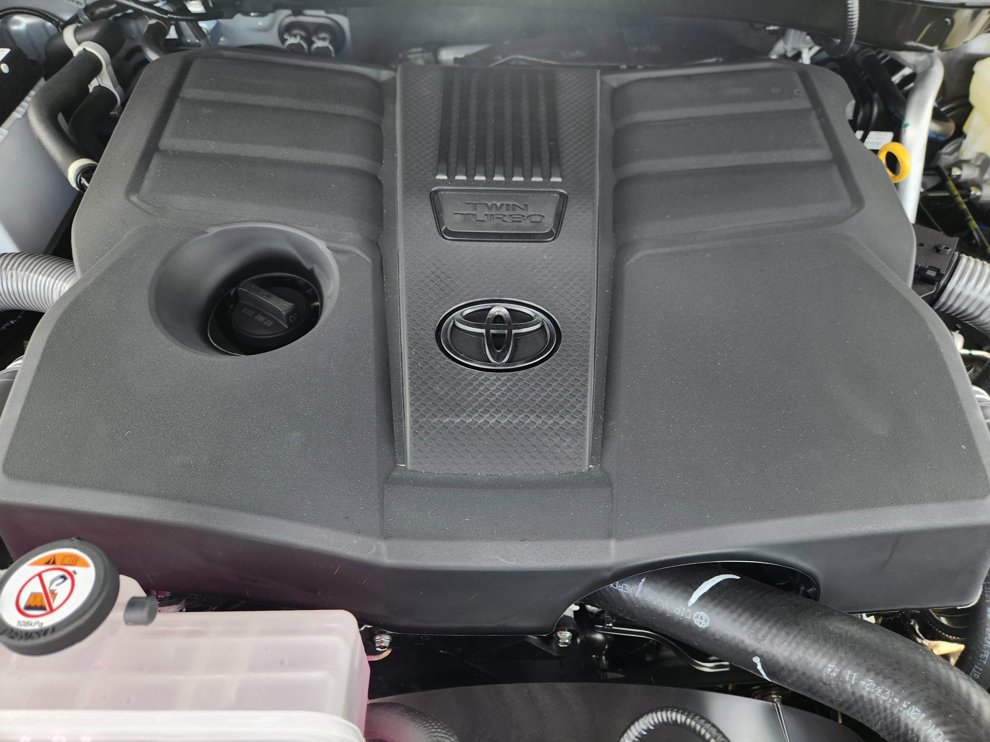 Vehicle image 21 of 26