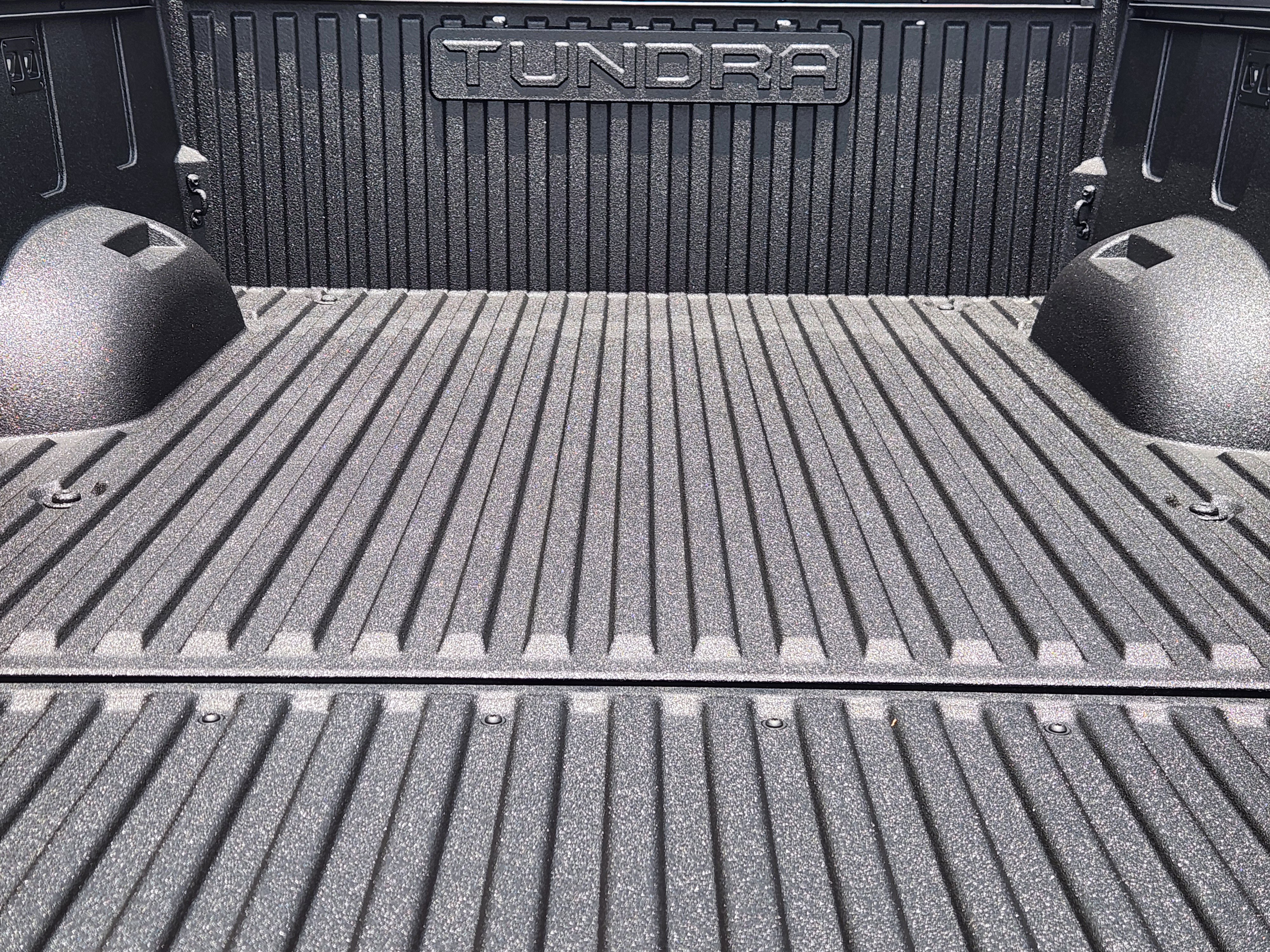 Vehicle image 22 of 26