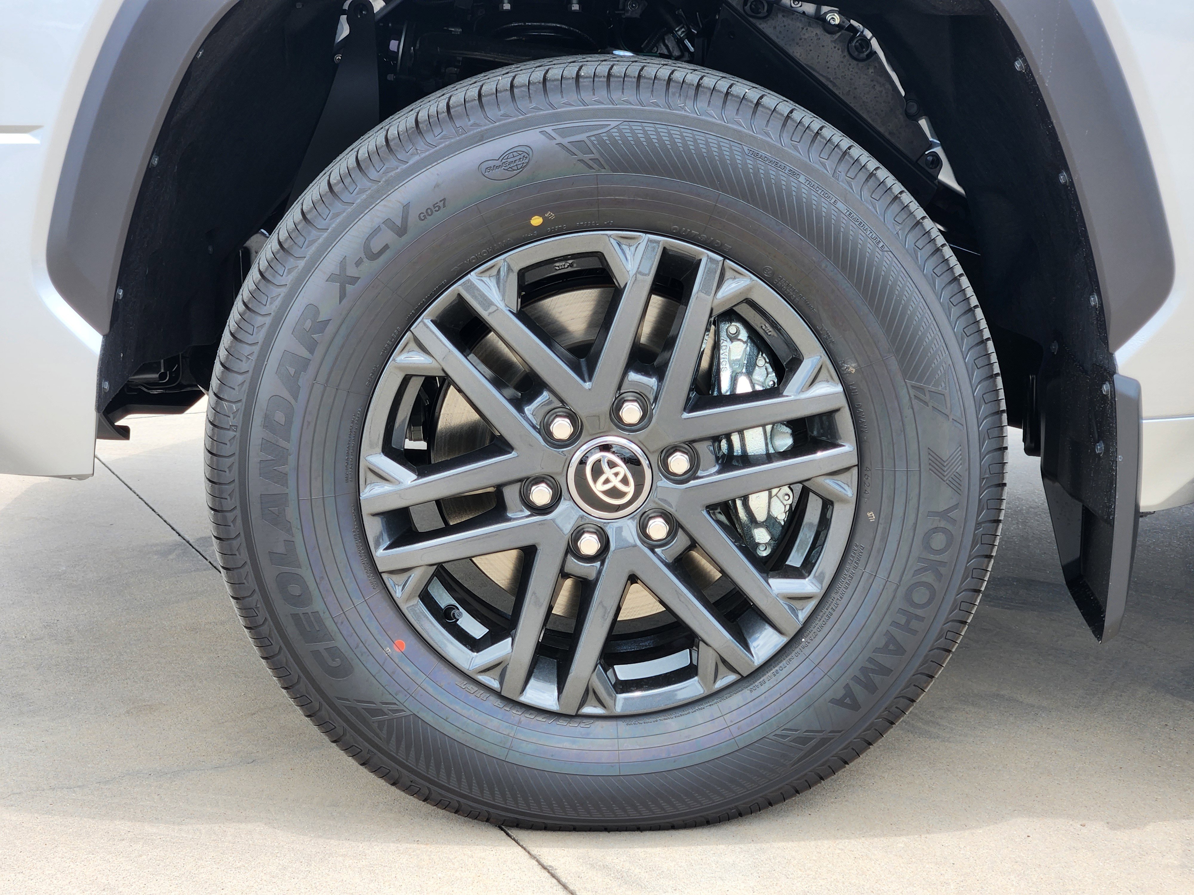 Vehicle image 7 of 26