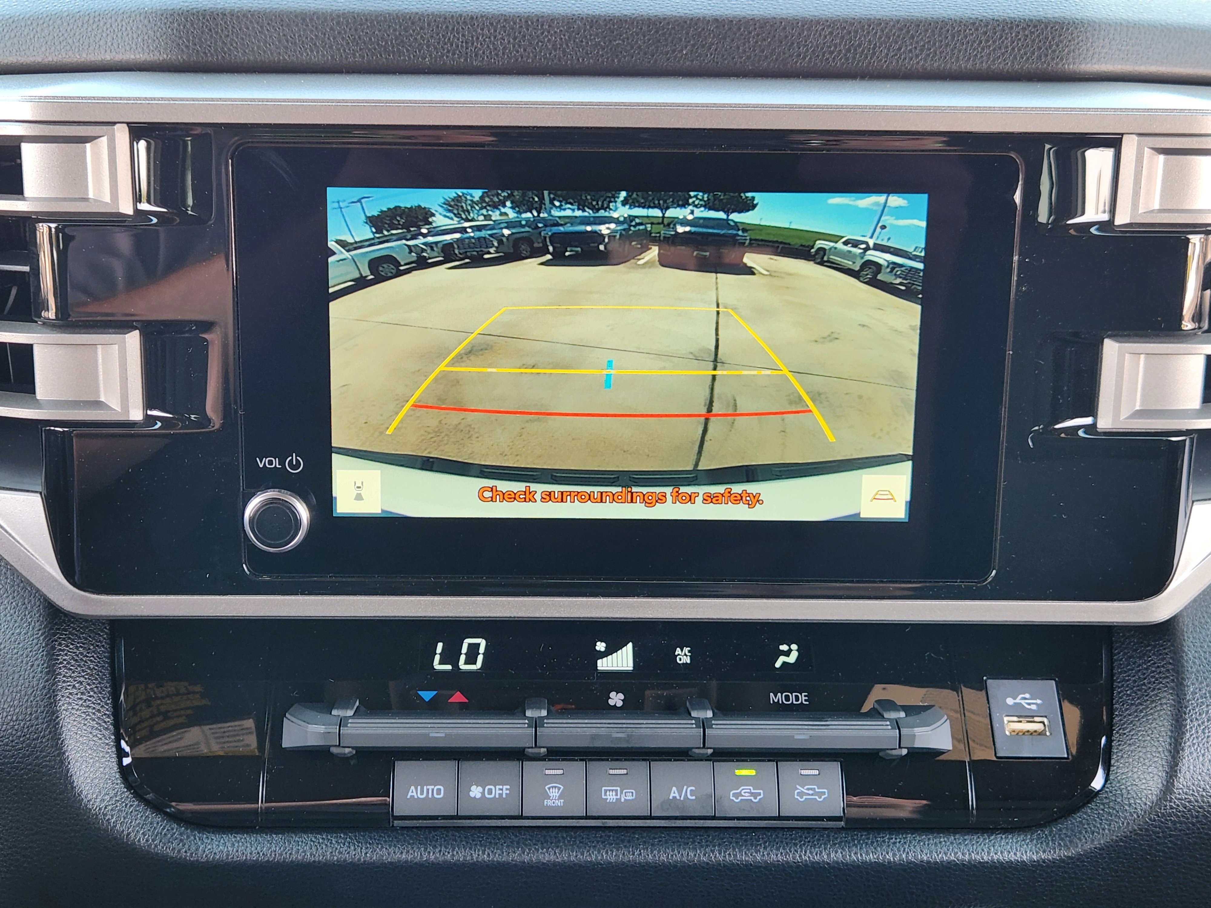 Vehicle image 13 of 25