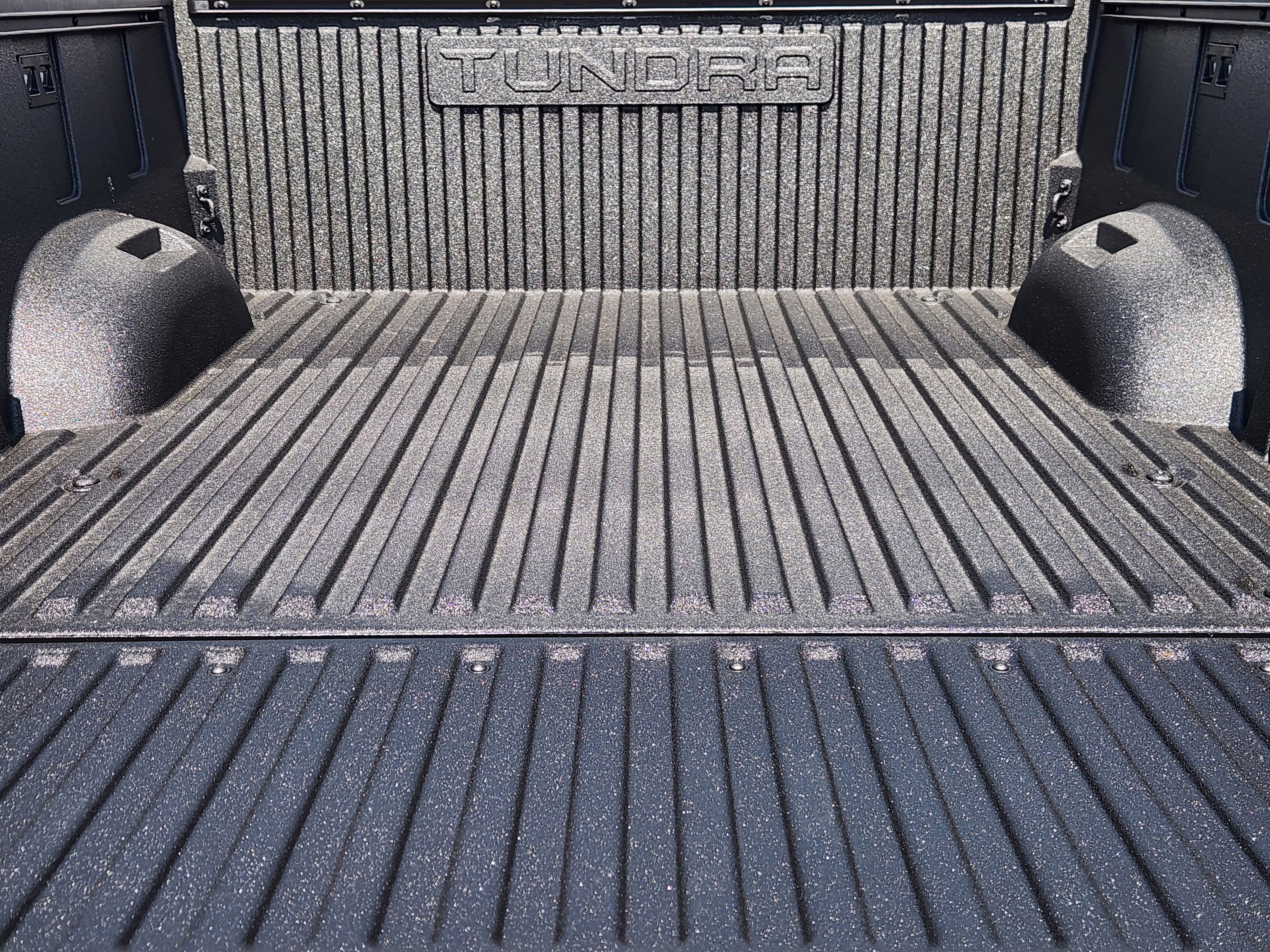 Vehicle image 7 of 25