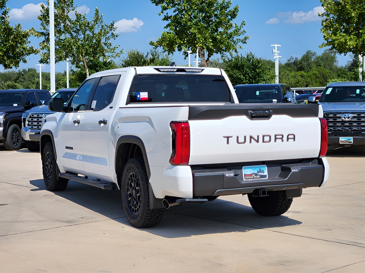 Vehicle image 25 of 25