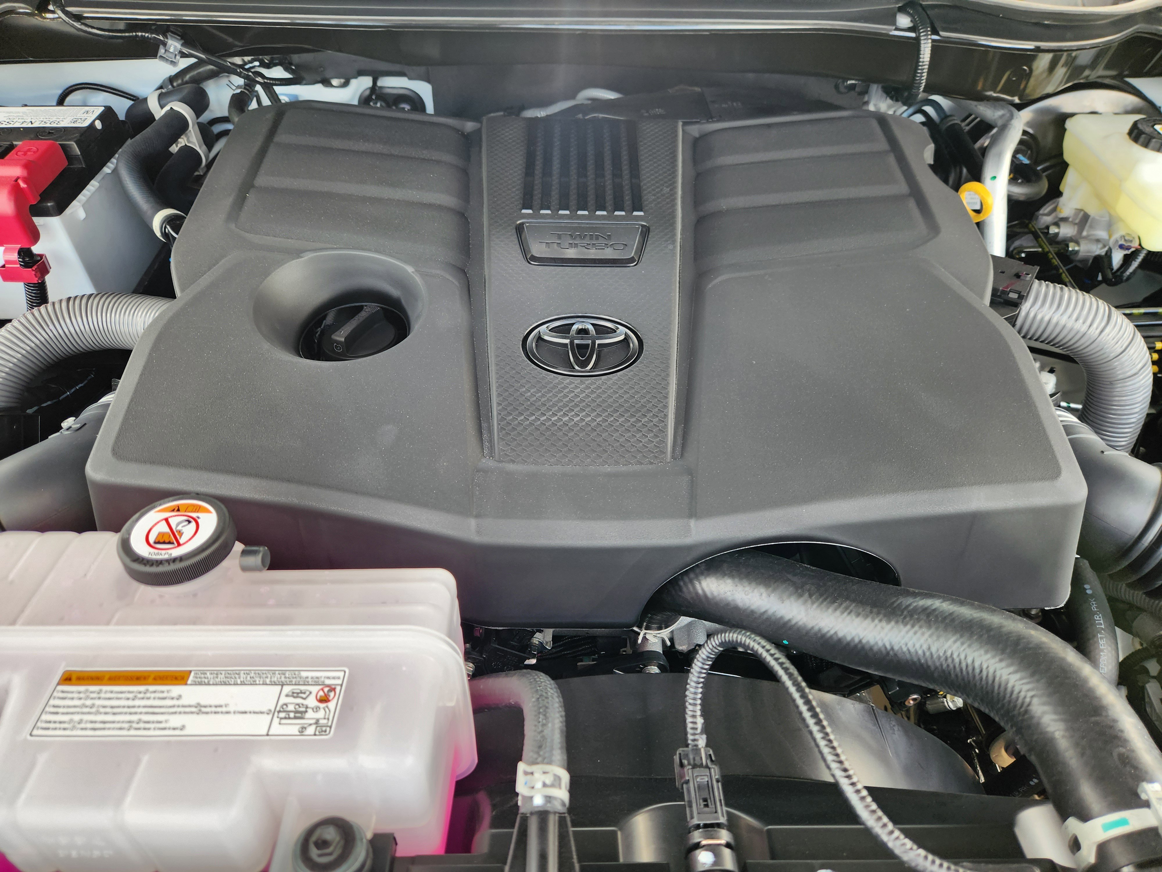 Vehicle image 5 of 22