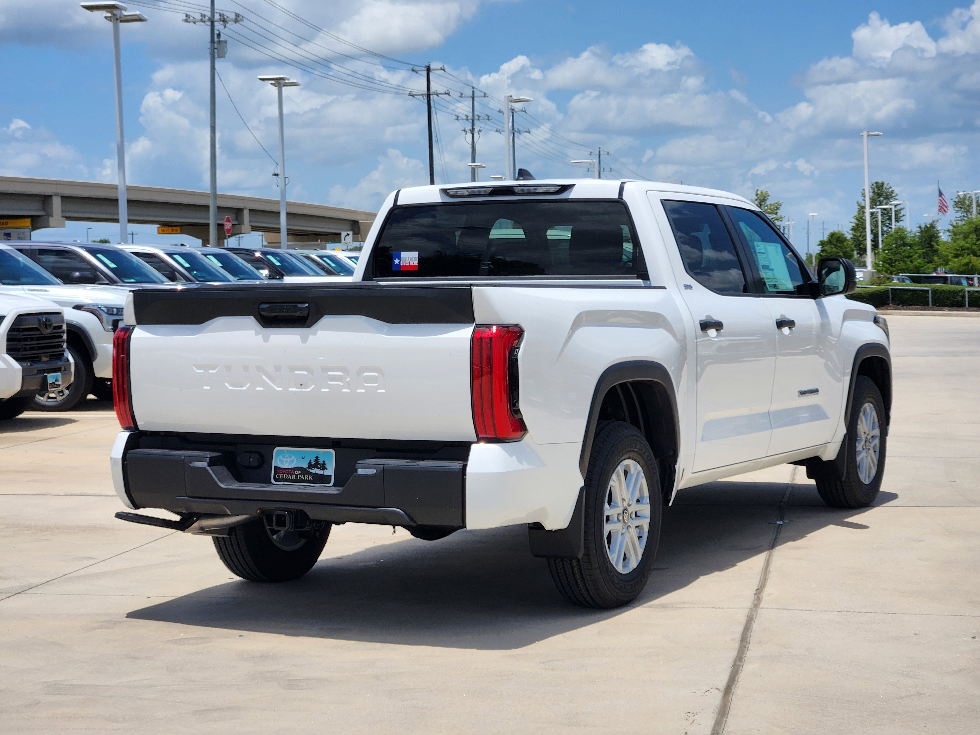 Vehicle image 3 of 22