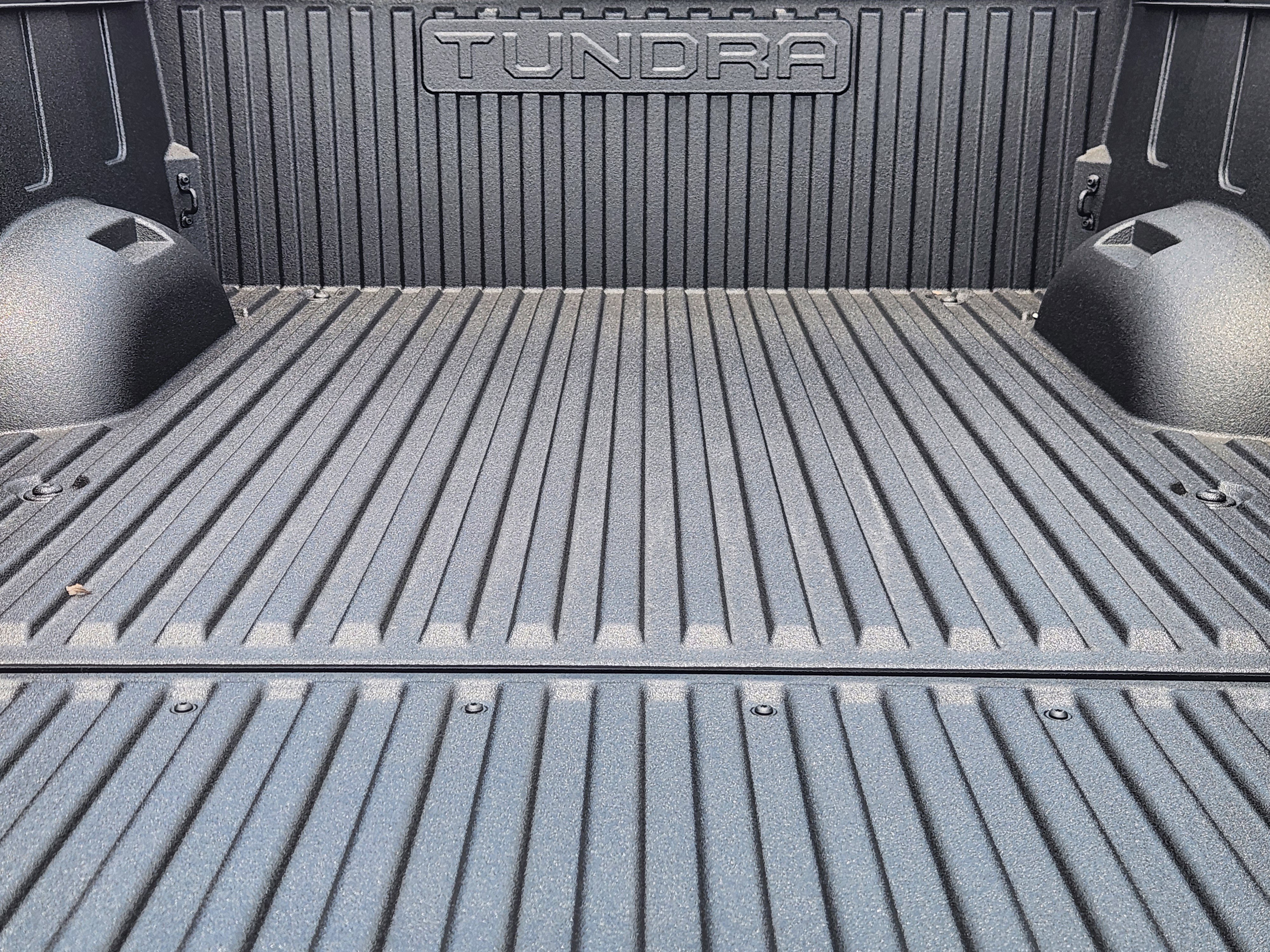 Vehicle image 8 of 22