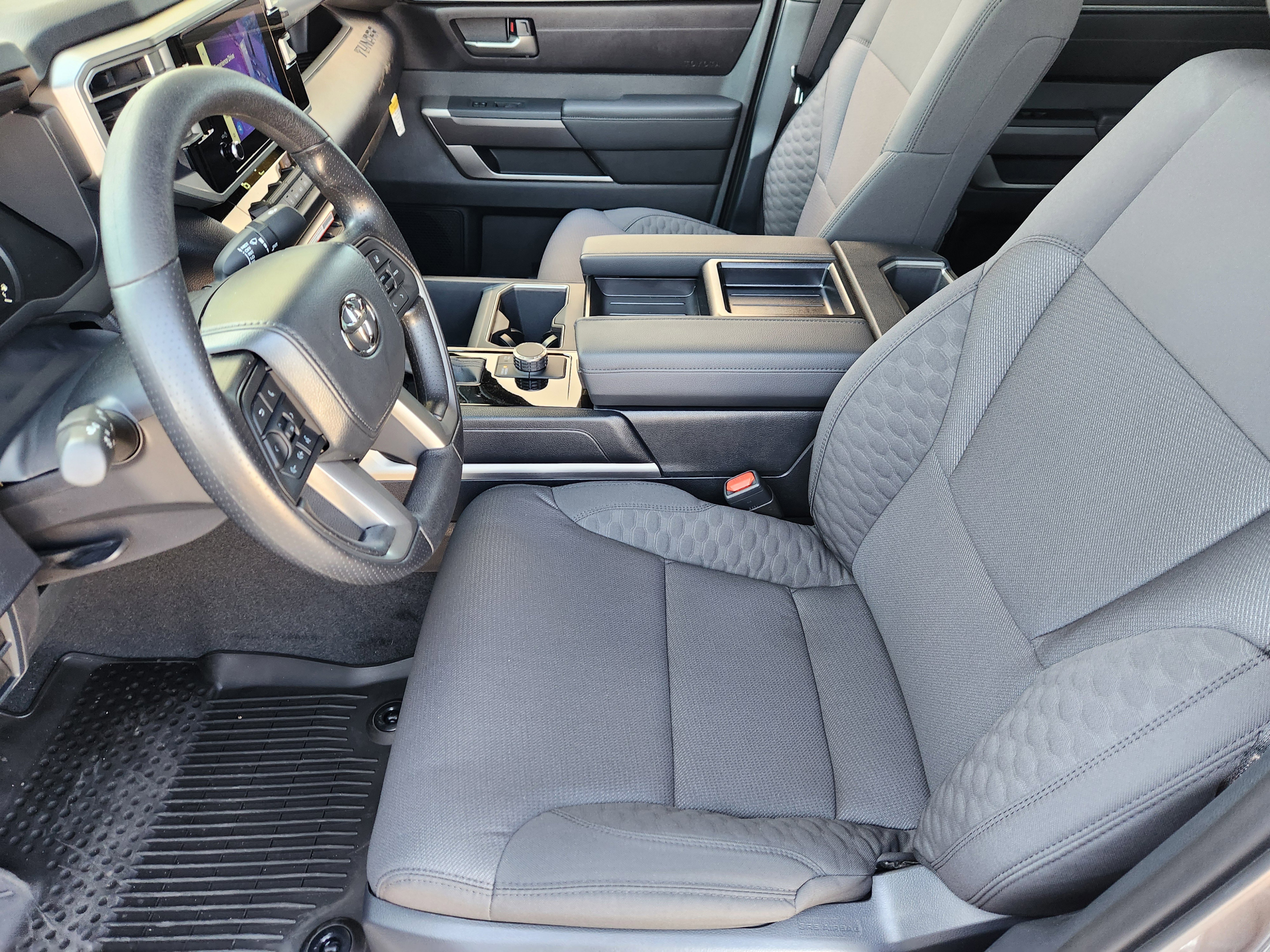 Vehicle image 10 of 24