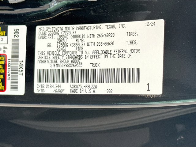 Vehicle image 40 of 44