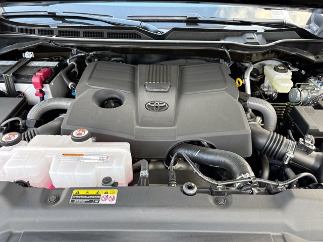 Vehicle image 38 of 44