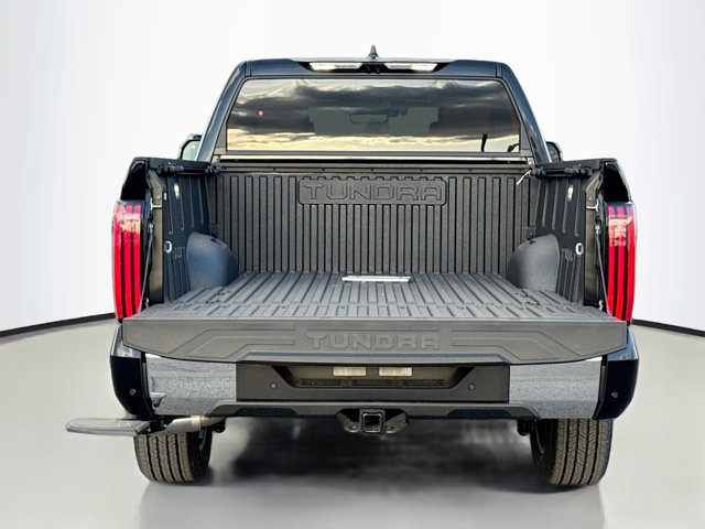 Vehicle image 15 of 44