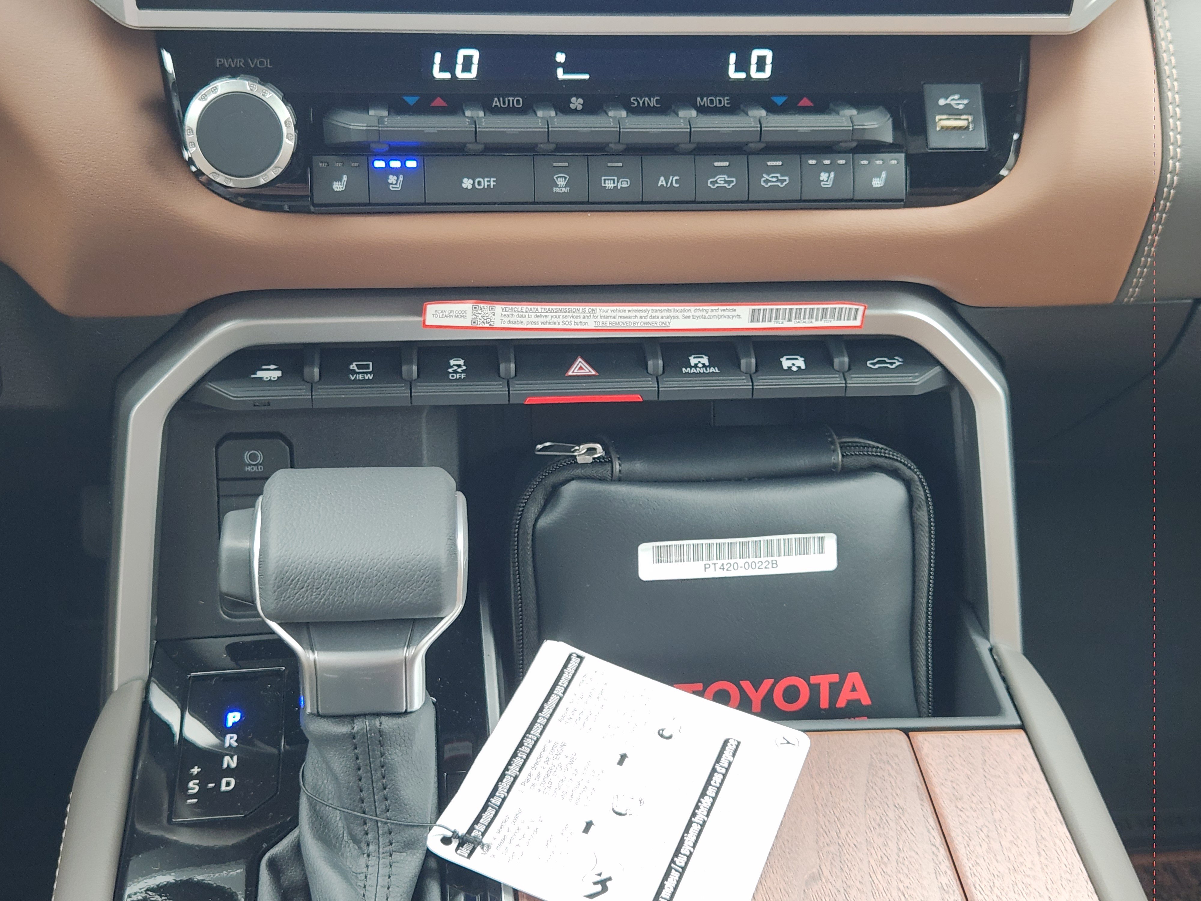 Vehicle image 14 of 23