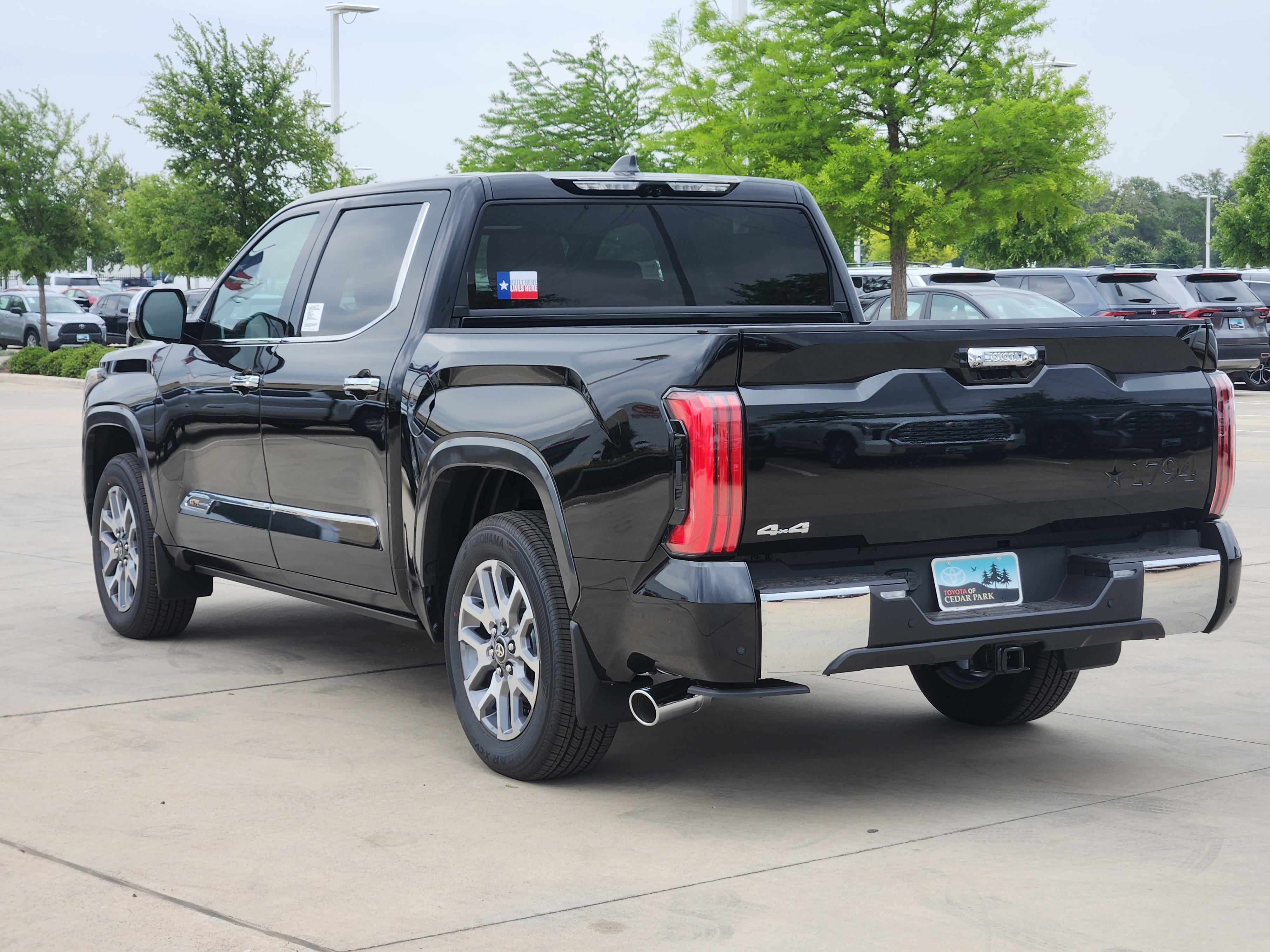 Vehicle image 4 of 23