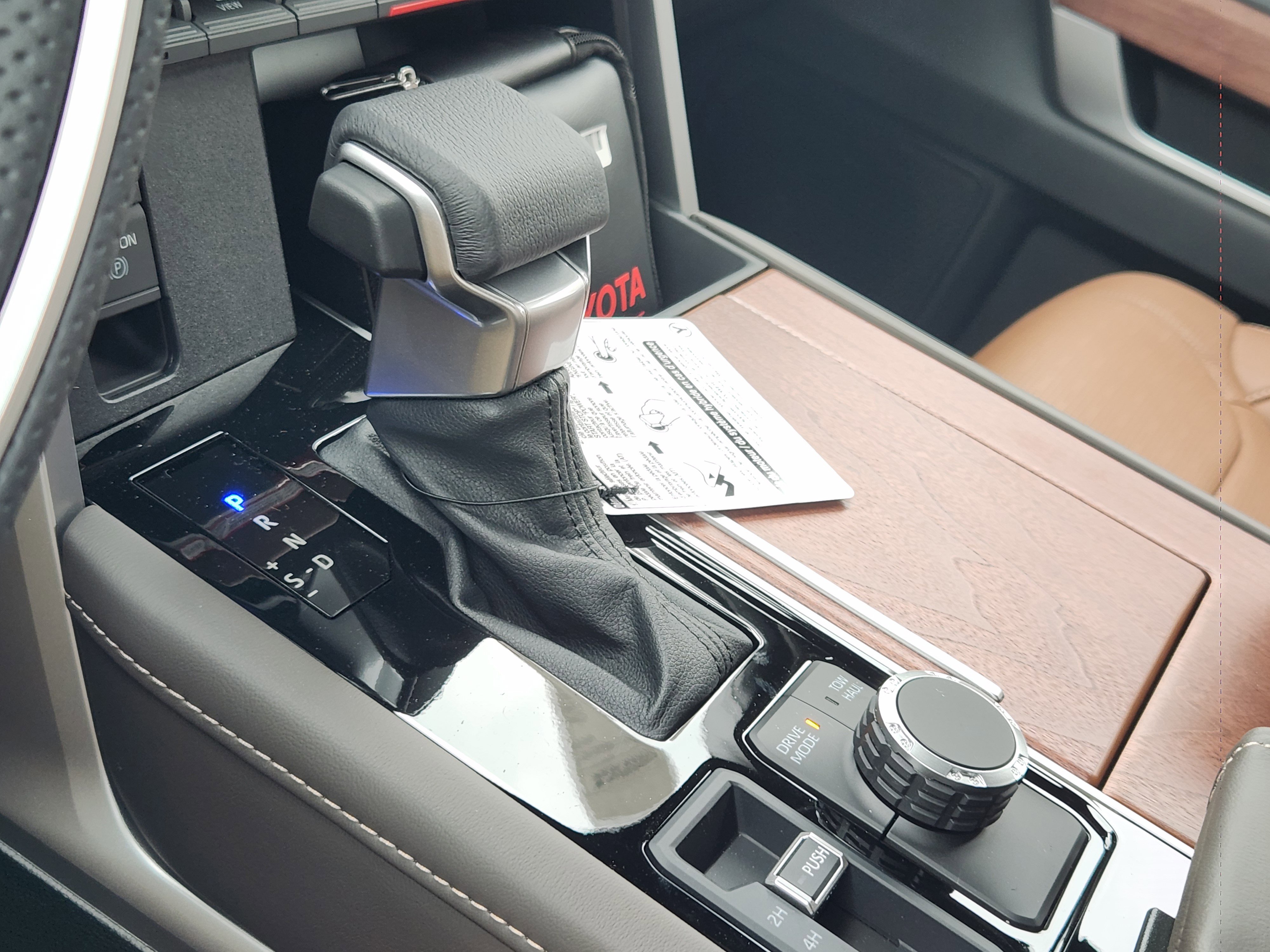 Vehicle image 15 of 23
