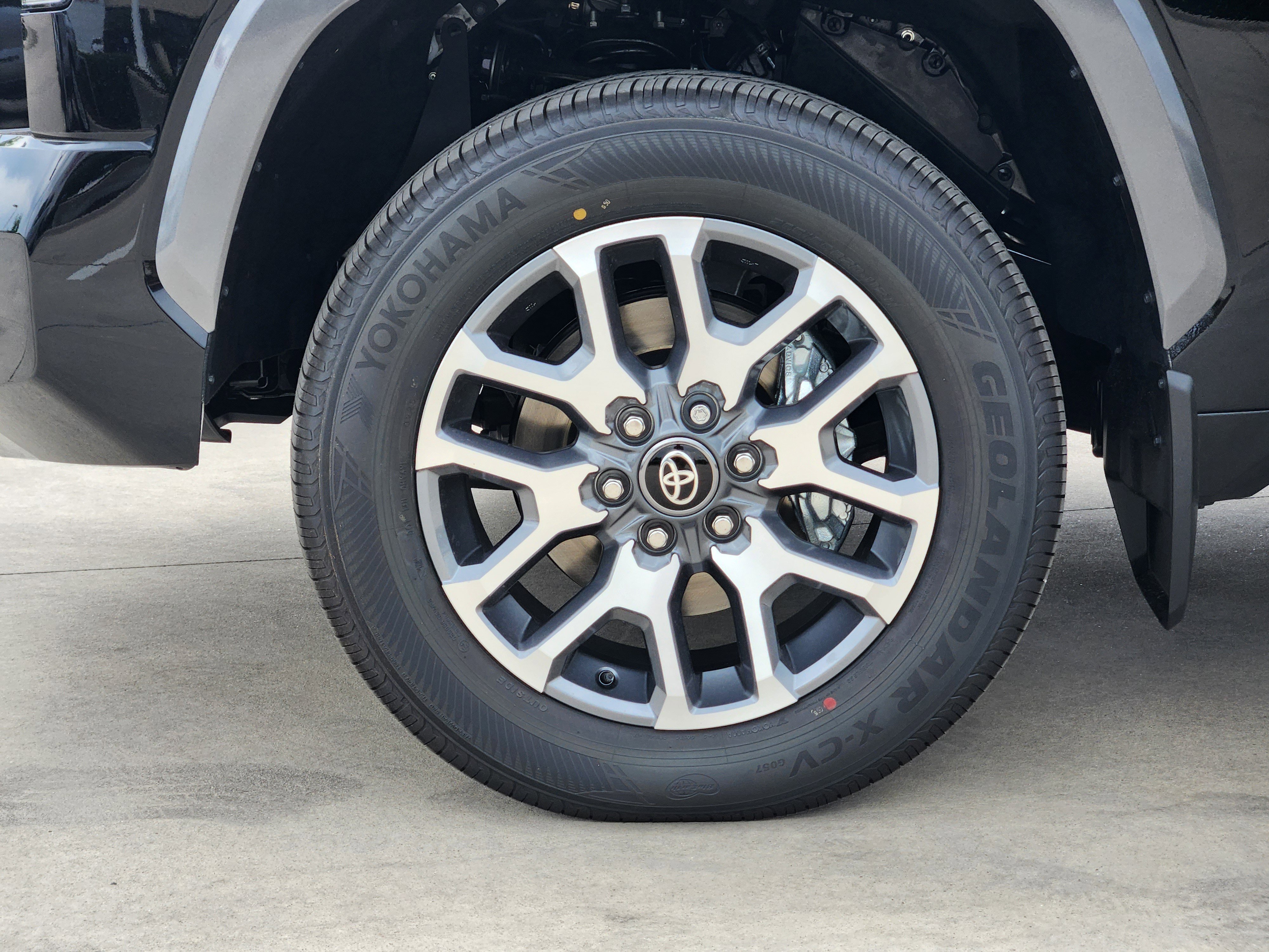 Vehicle image 7 of 23