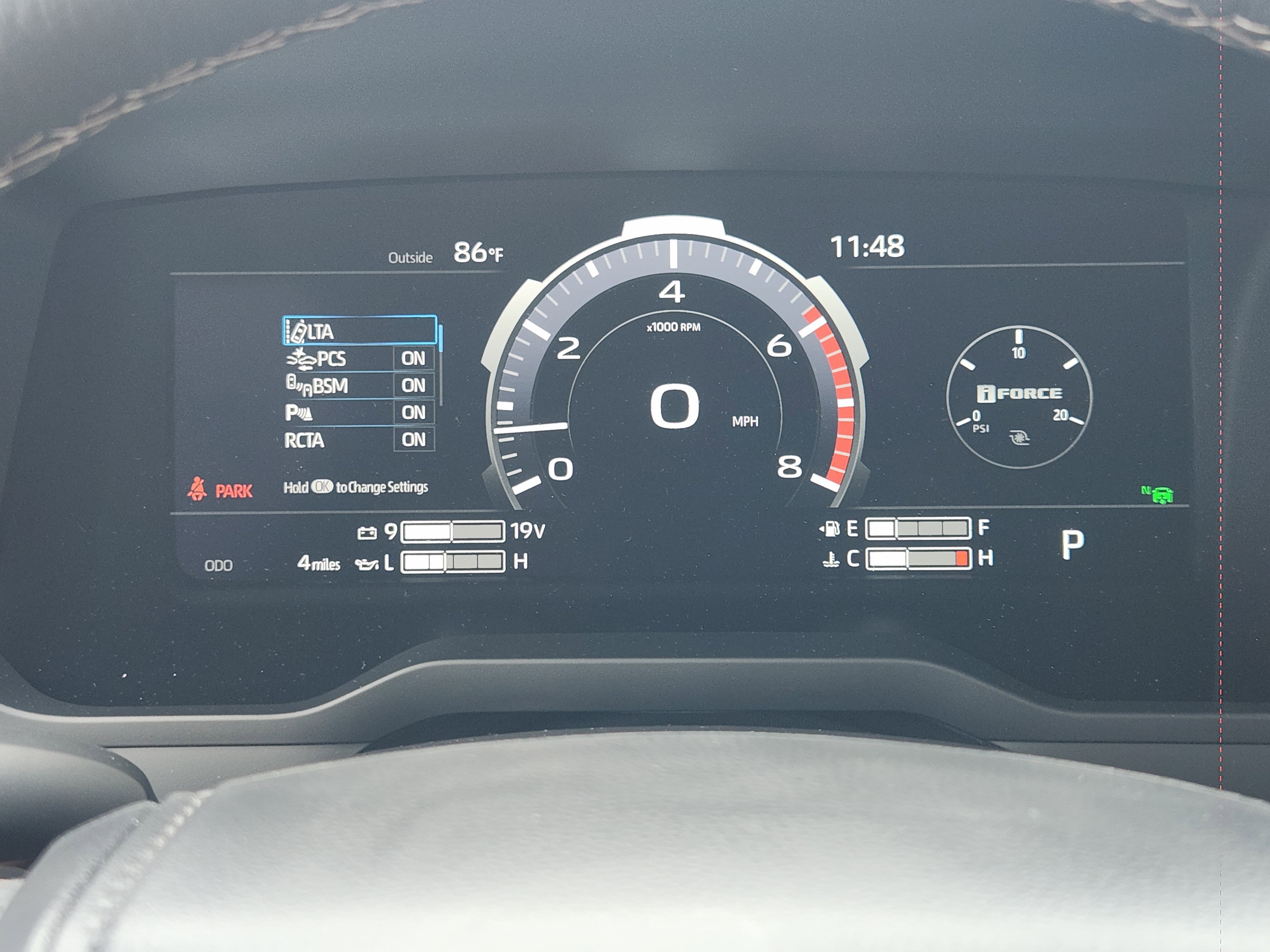 Vehicle image 11 of 23