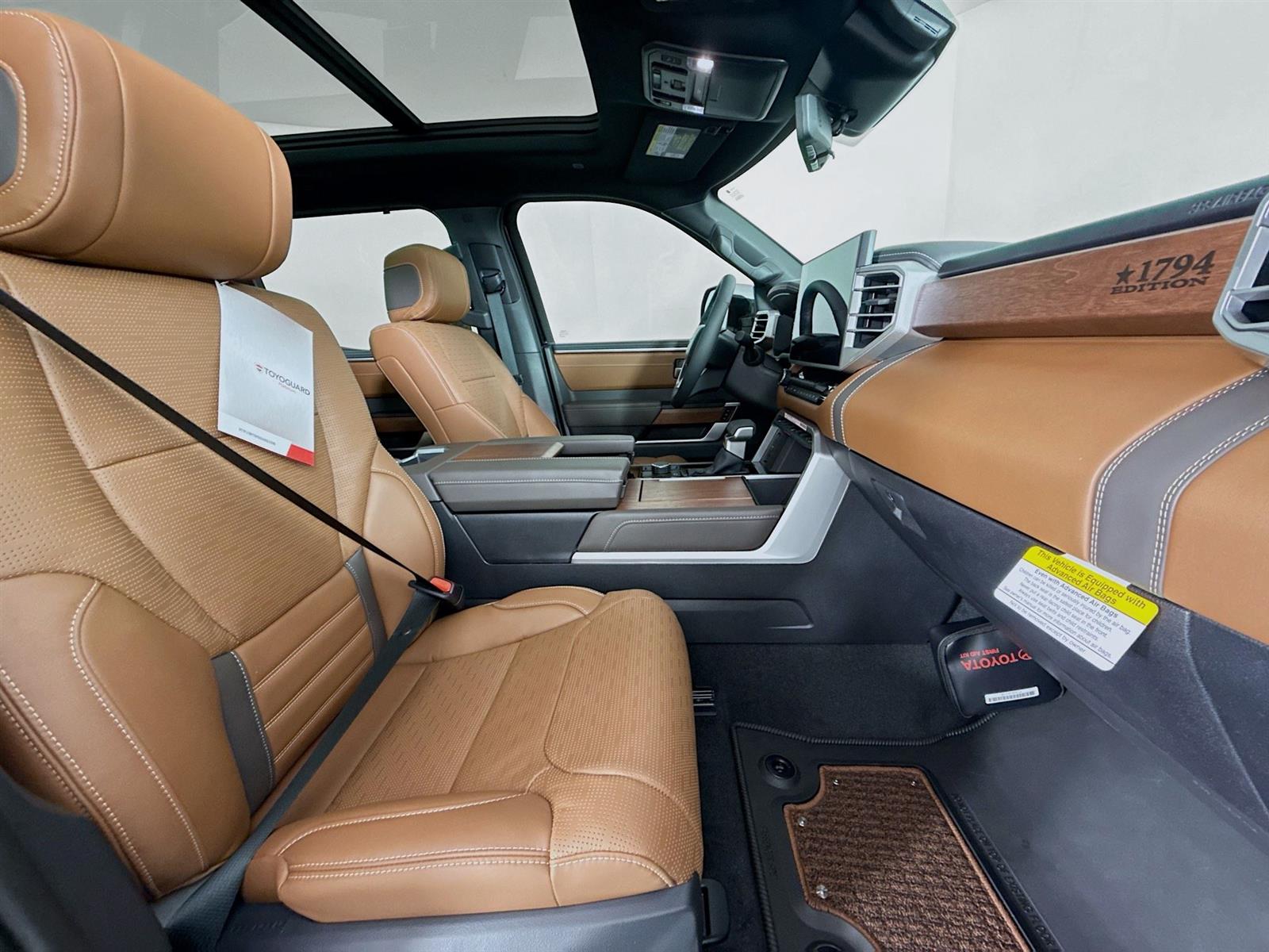 Vehicle image 42 of 44
