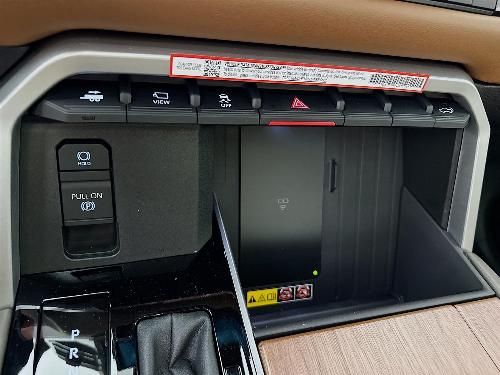 Vehicle image 26 of 44