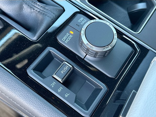 Vehicle image 12 of 37
