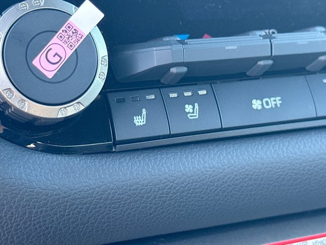 Vehicle image 28 of 37