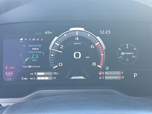 Vehicle image 18 of 37