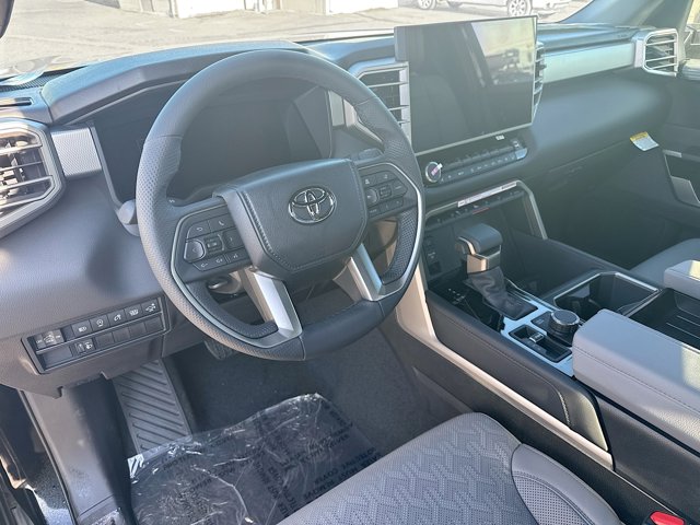Vehicle image 10 of 37