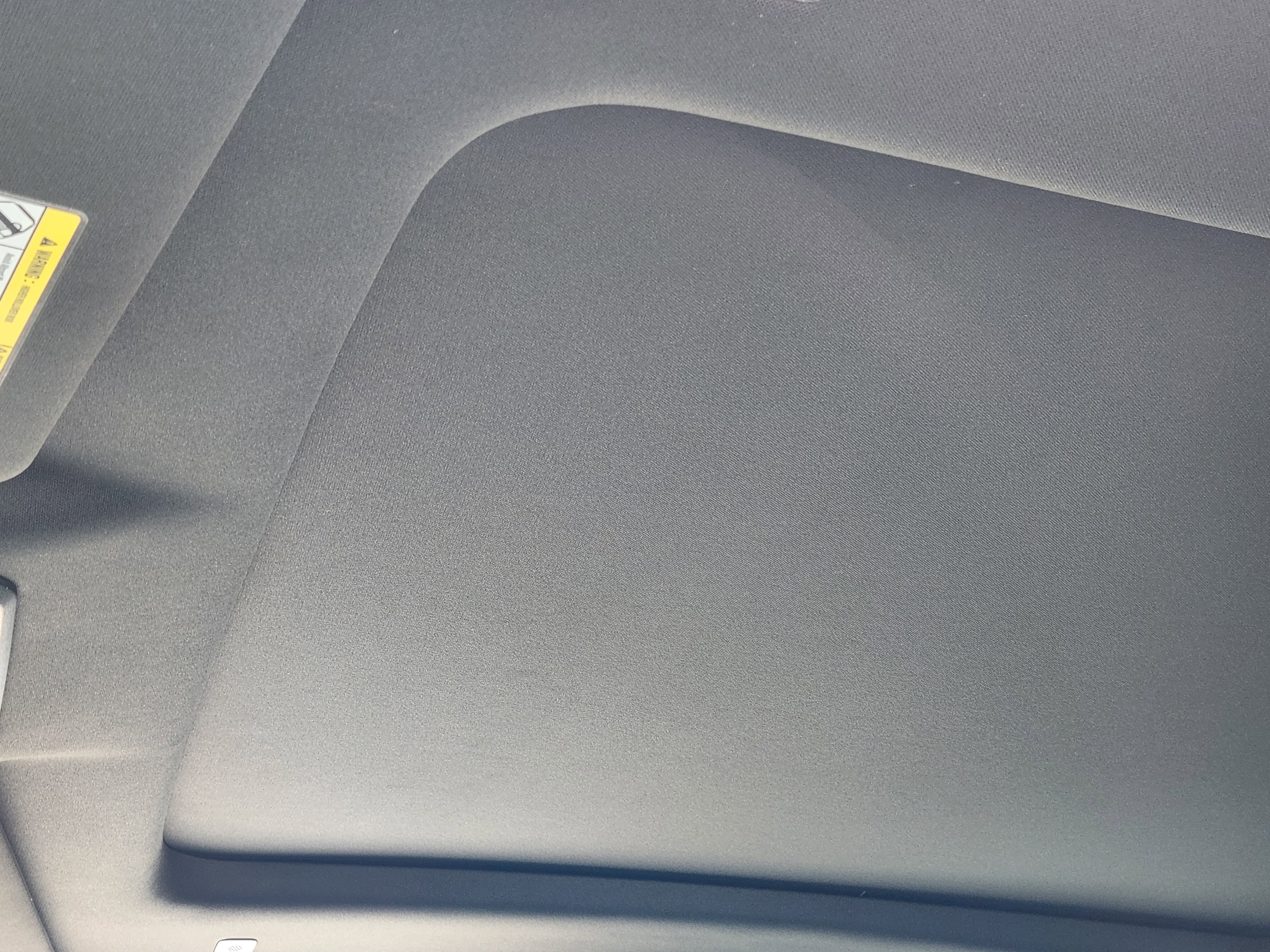 Vehicle image 18 of 23