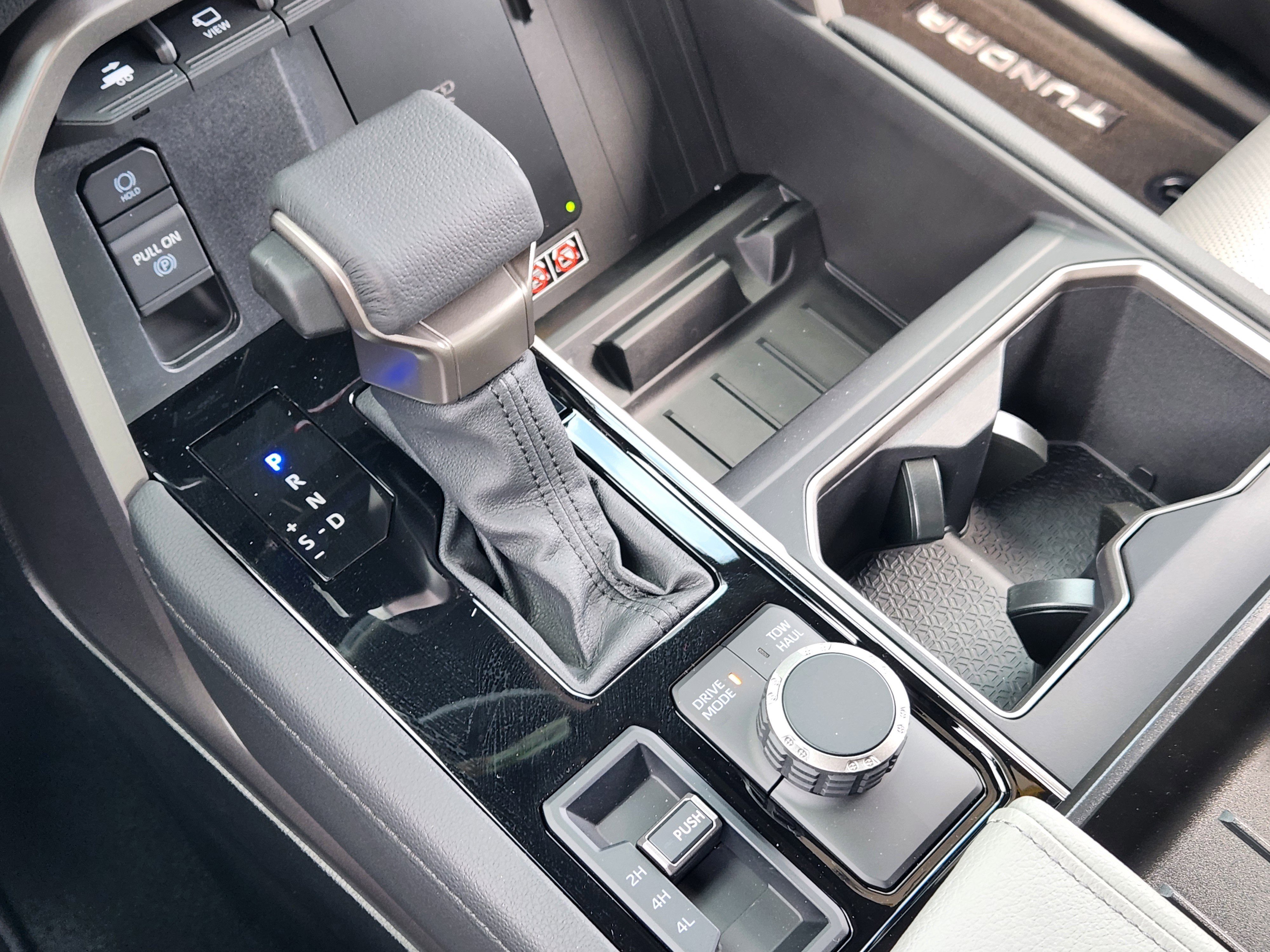 Vehicle image 15 of 23