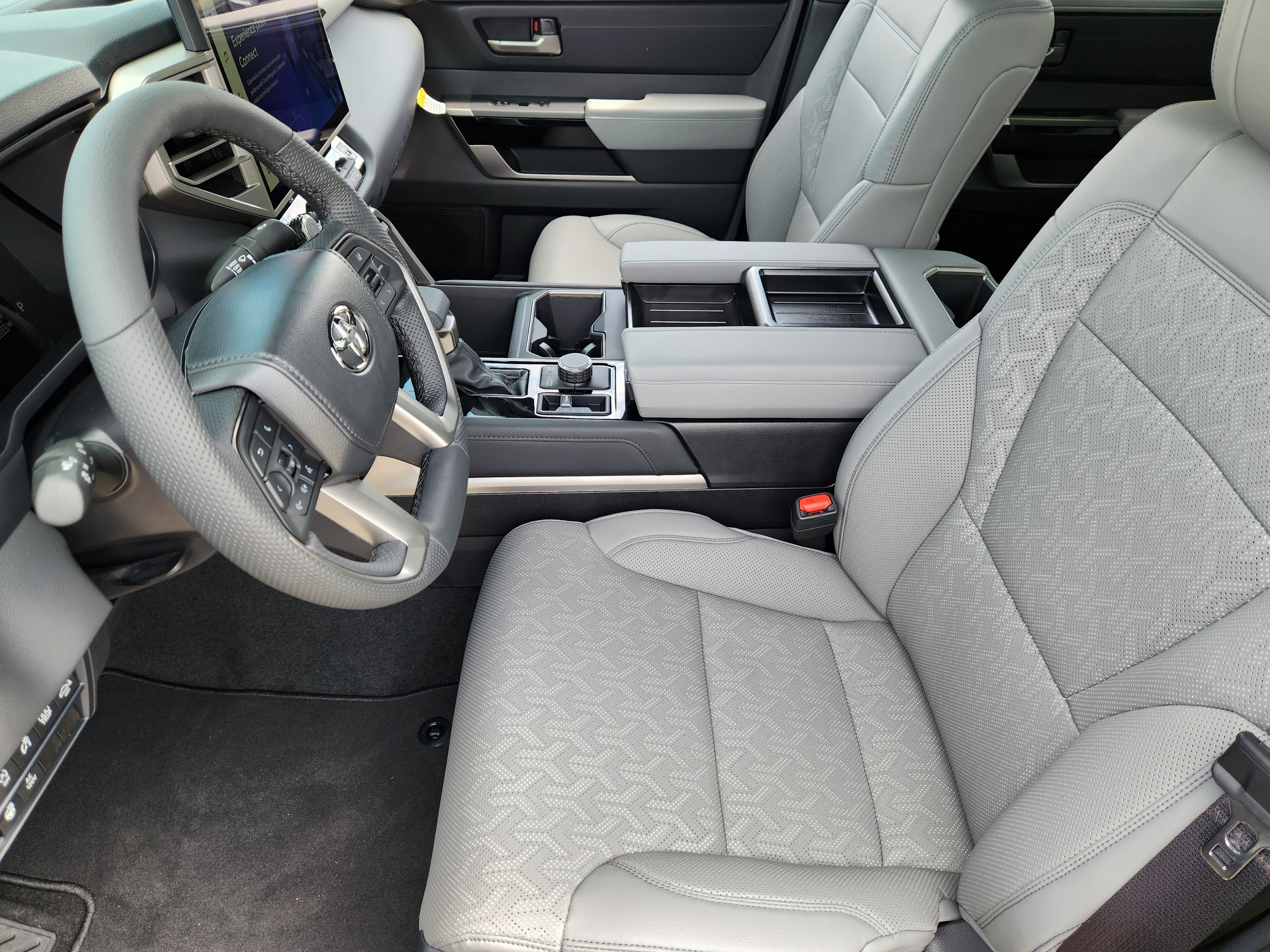 Vehicle image 9 of 23