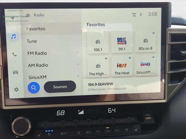 2025 Toyota Tundra Limited Image 12 of 17