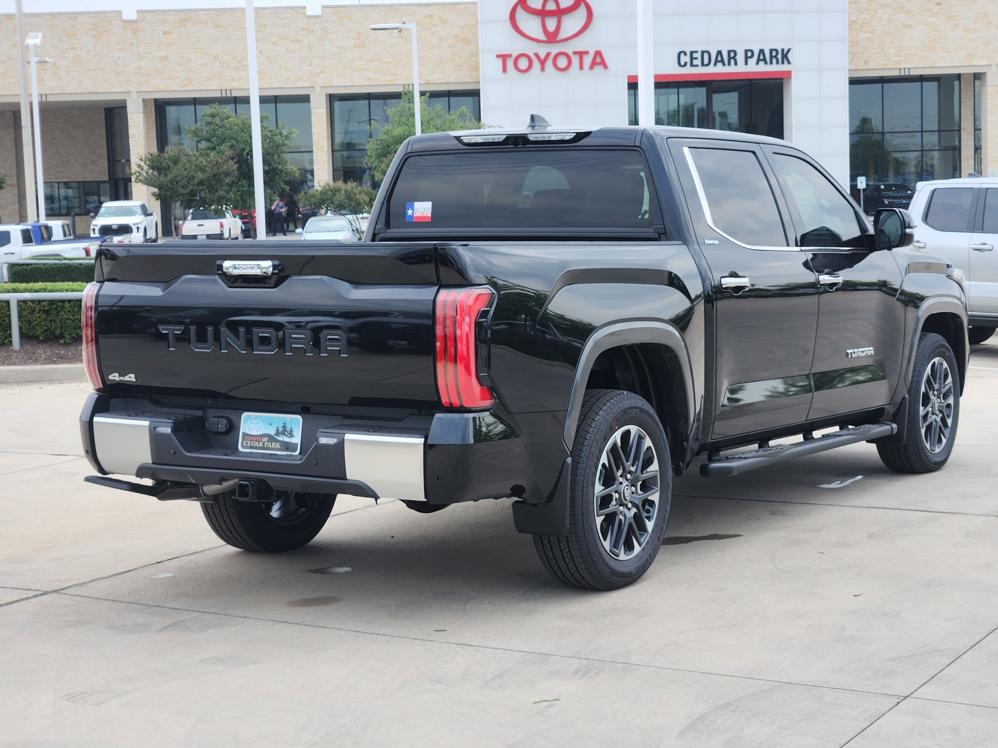 Vehicle image 3 of 23