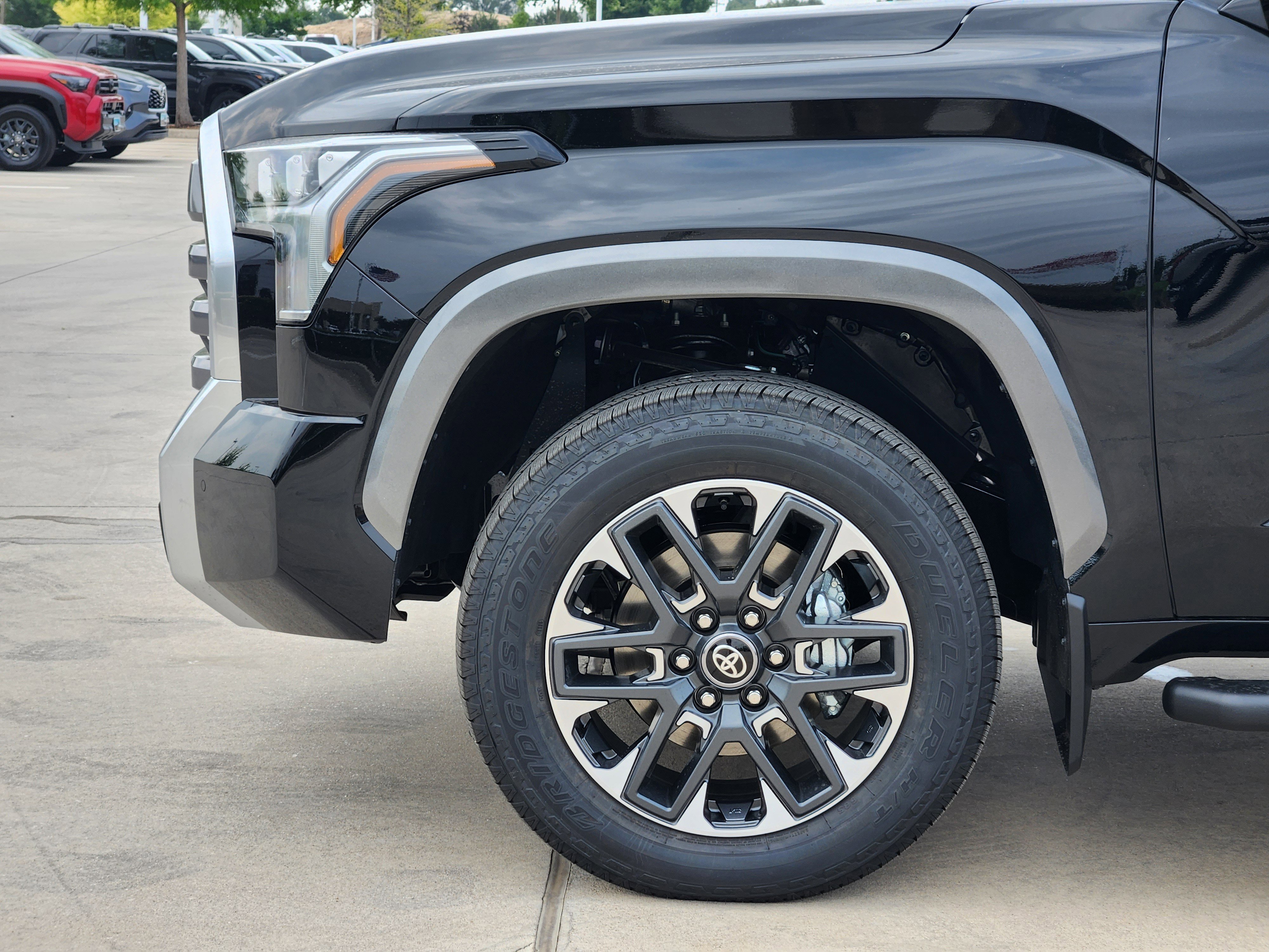 Vehicle image 6 of 23