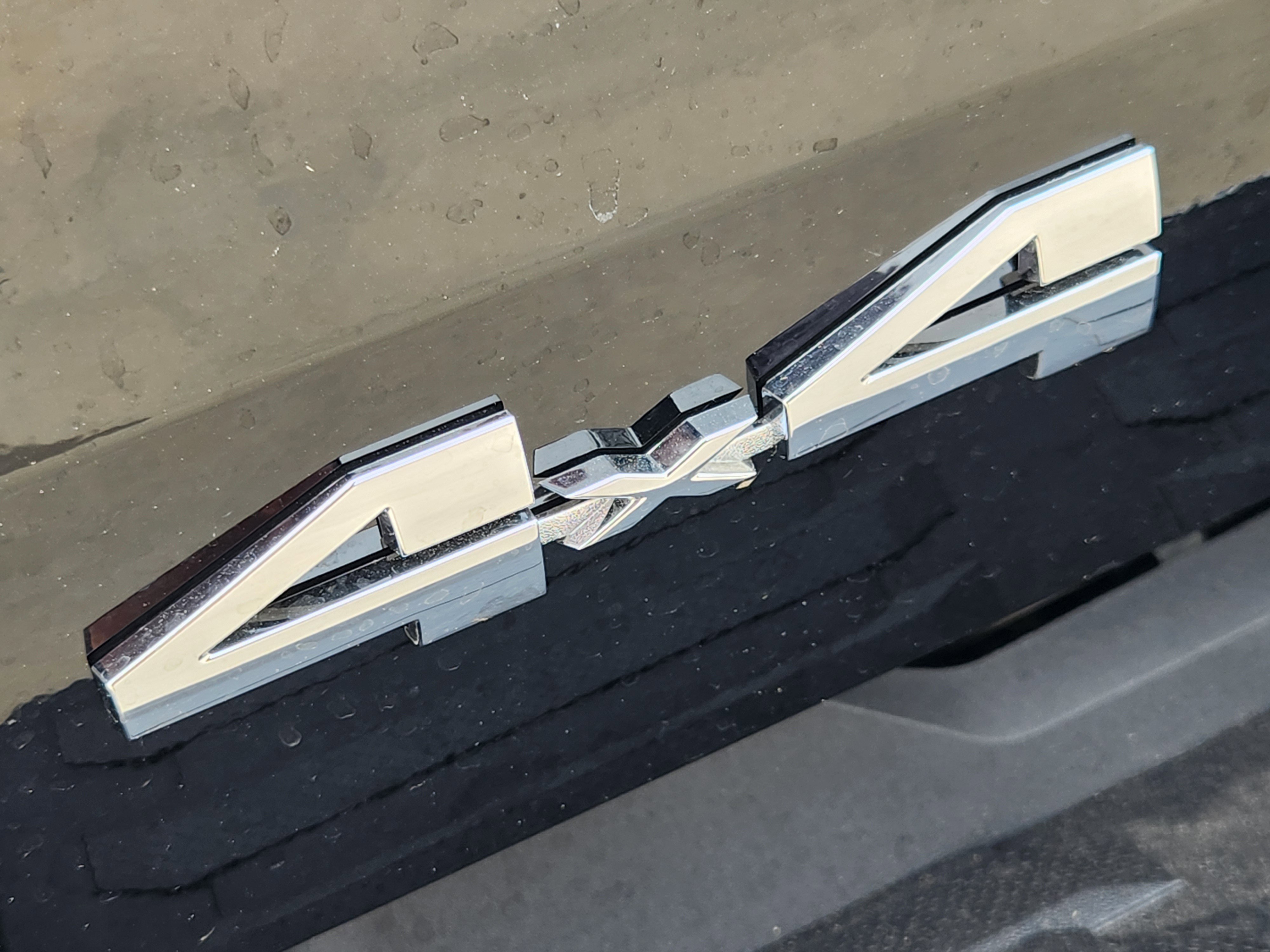 Vehicle image 8 of 23