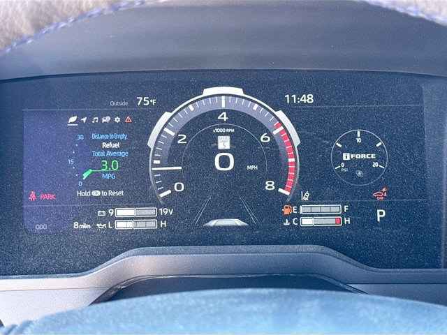 Vehicle image 18 of 49