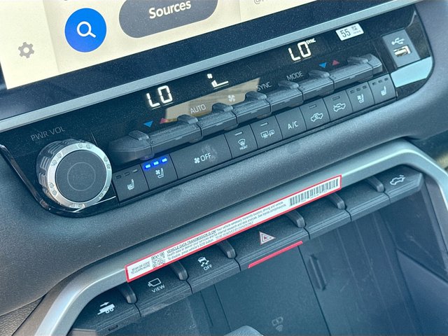 Vehicle image 22 of 49