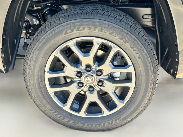 Vehicle image 39 of 49