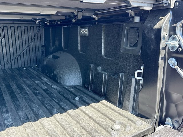 Vehicle image 41 of 49