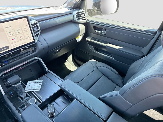 Vehicle image 30 of 49