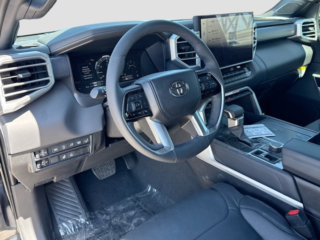 Vehicle image 10 of 49