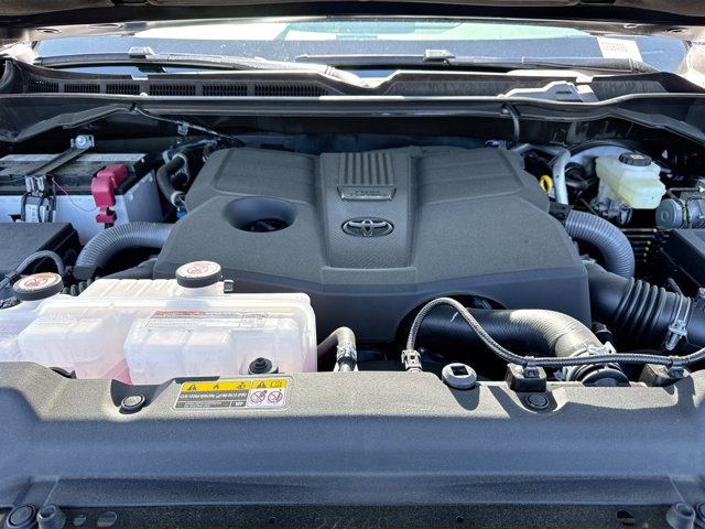 Vehicle image 38 of 49