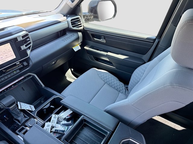 Vehicle image 28 of 39