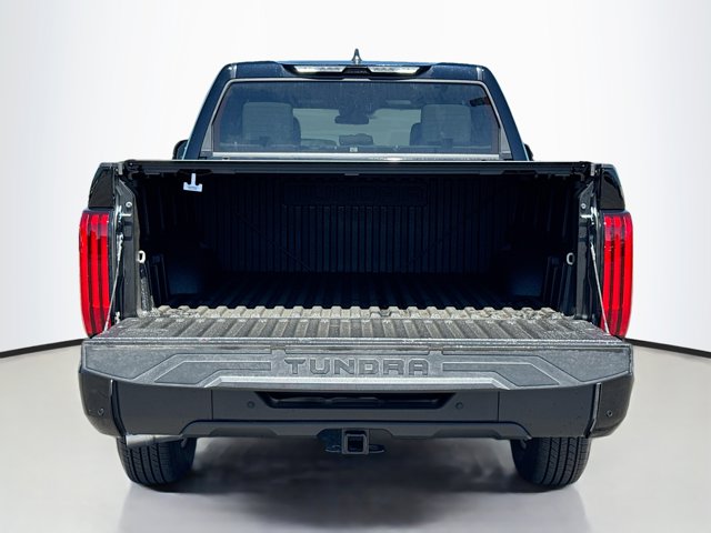 Vehicle image 13 of 39