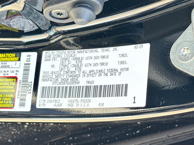 Vehicle image 37 of 39