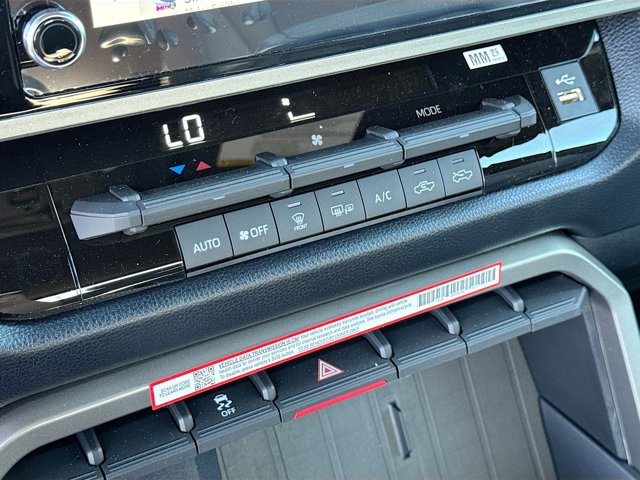 Vehicle image 21 of 37