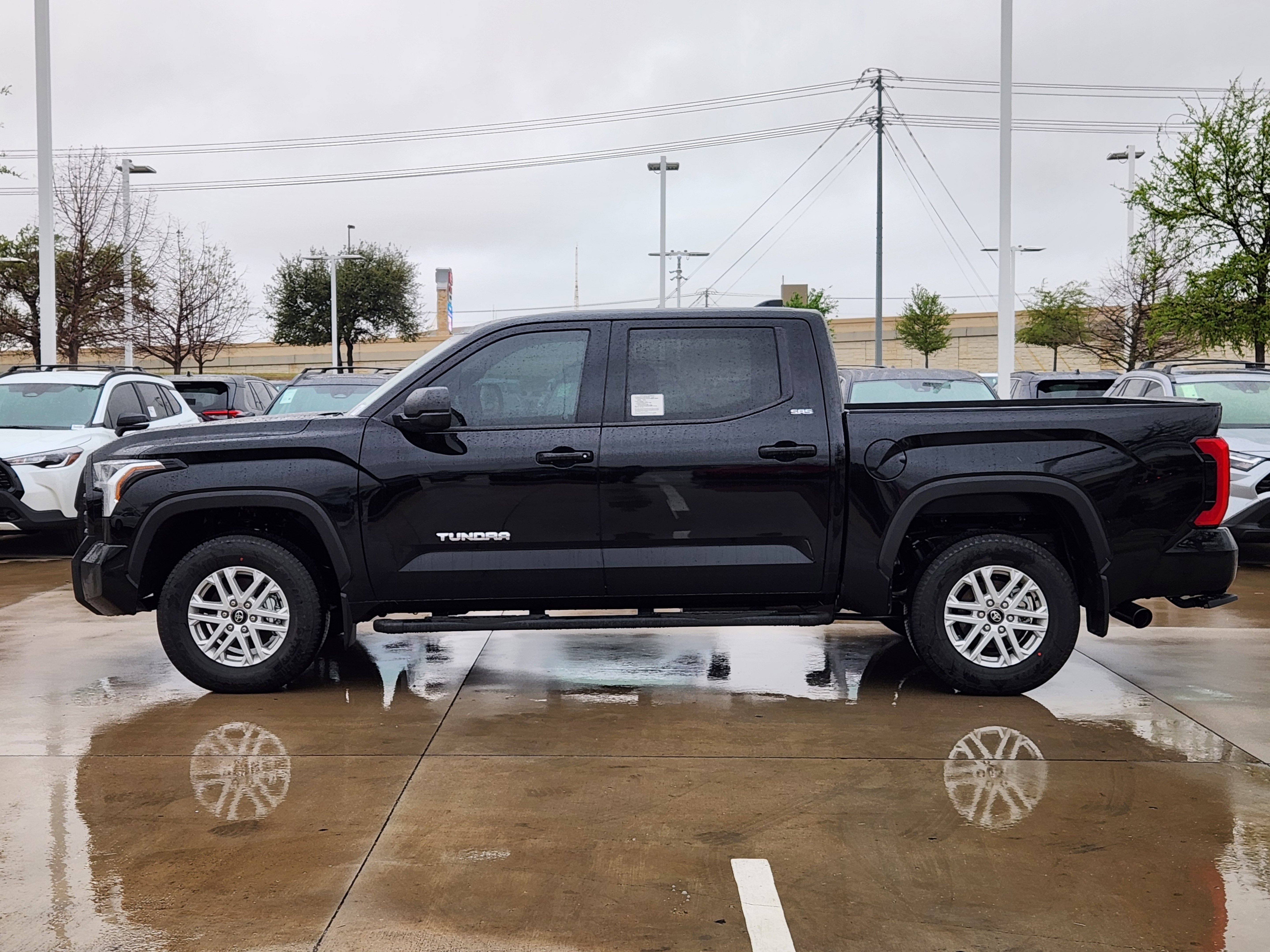 Vehicle image 5 of 24