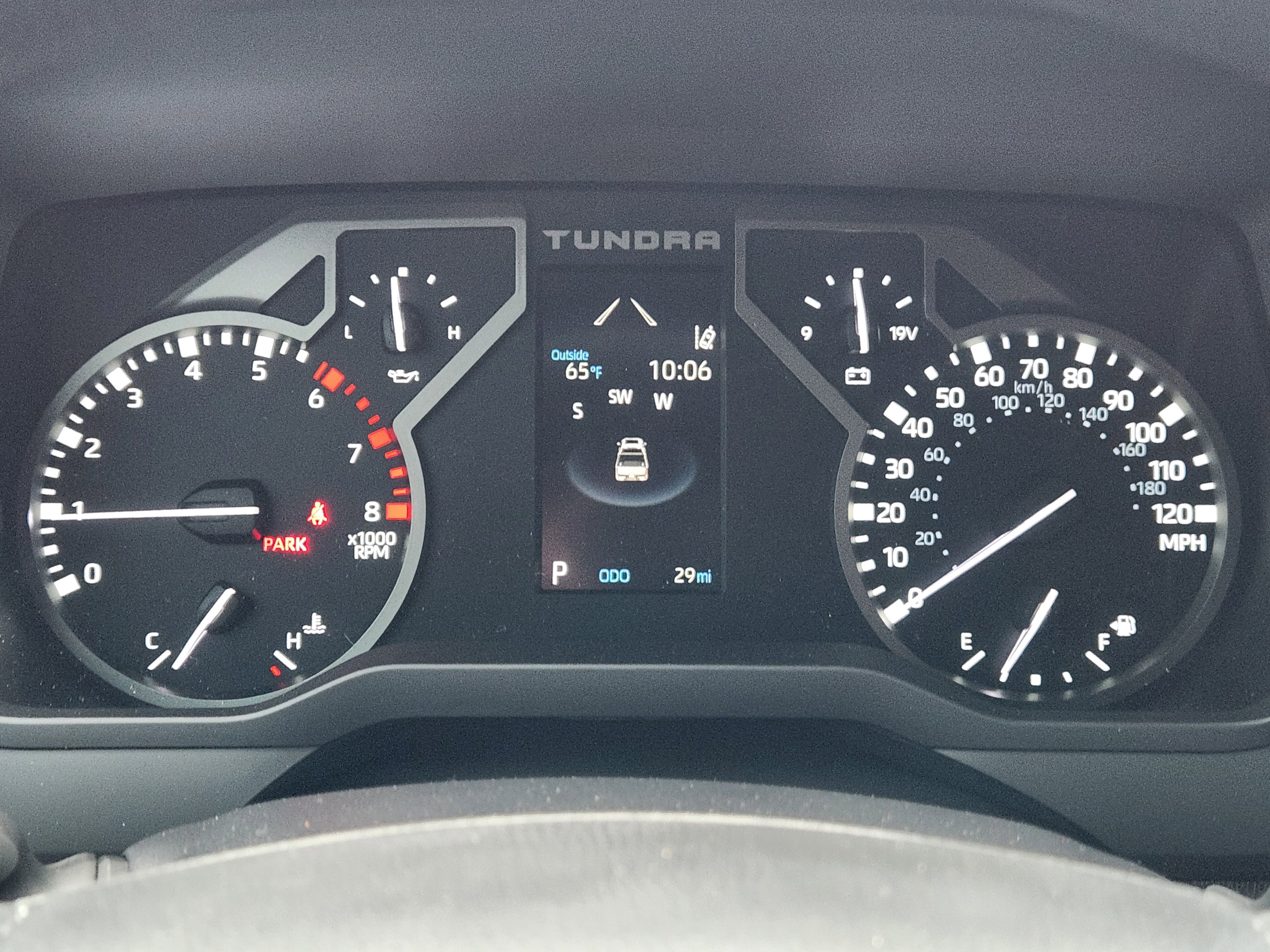 Vehicle image 13 of 24