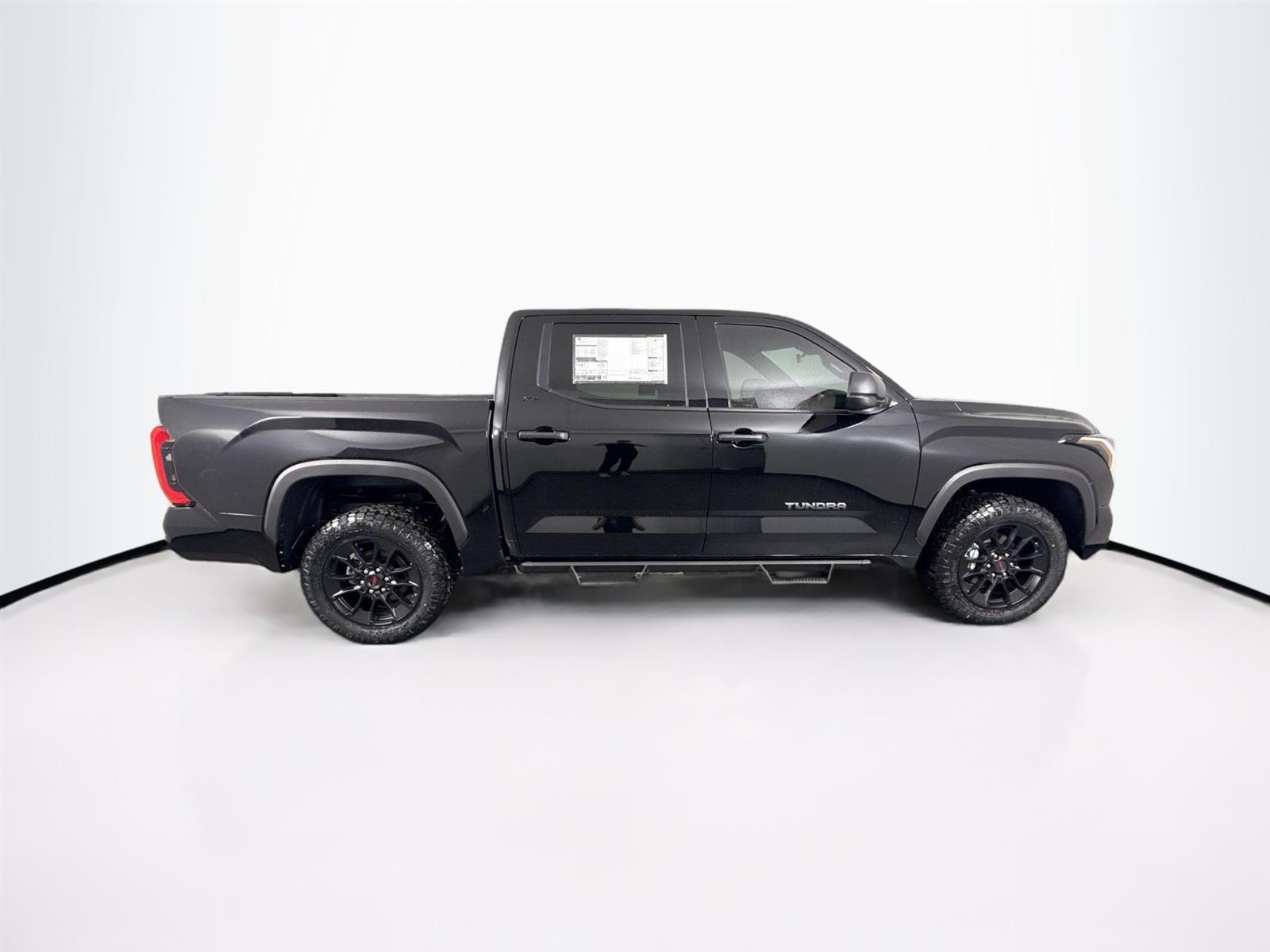 Vehicle image 5 of 46